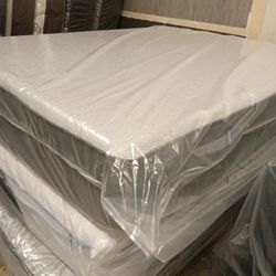 🔥🔥🔥 $499 California King Casper Memory Foam Mattress Available $499 🔥🔥🔥