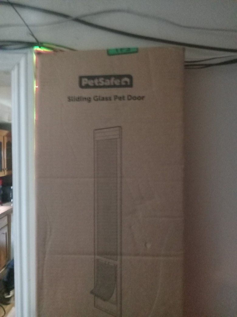 Pet Safe. Sliding Glass Door