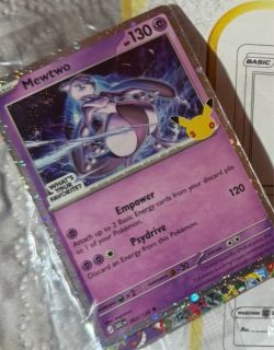 Mewtwo Pokémon Trading Card 063/128