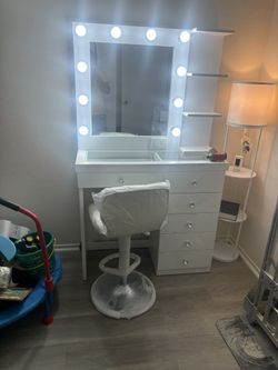 New 6 Drawer Makeup Vanity Sets With Free Lights