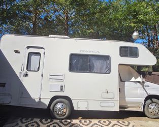 1996 Winnebago Spirit (21ft) - 54k Miles, Solar, Ready to Customize!