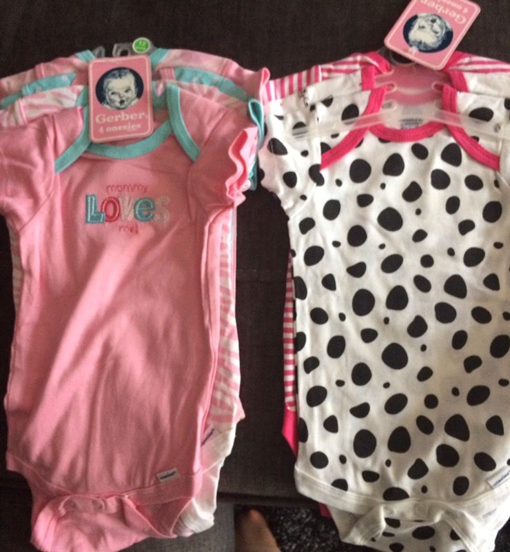 Brand new onesies size 12months