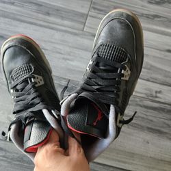 Jordan 4