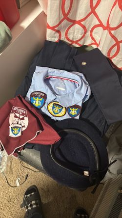 Uniform for Adventurers club size 8
