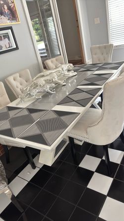 Dining table with 6 chairs