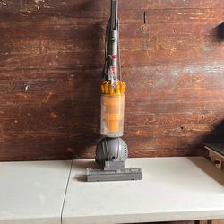 Dyson DC40 Vacuum