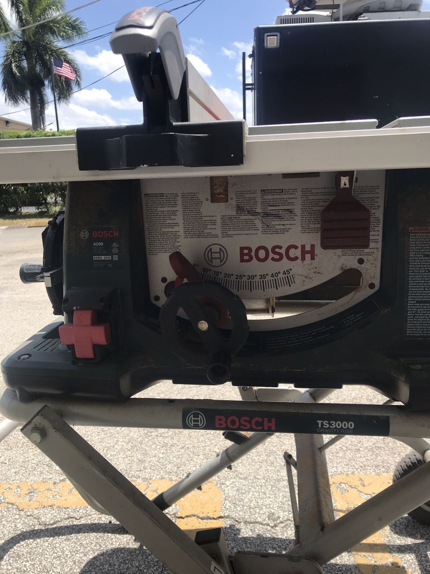 Bosch Table Saw with Wheeled Stand 4100-10-In.-Worksite-Table-Saw-with-Gravity-Rise-Wheeled-Stand_2