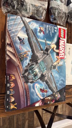 The avengers Quinjet