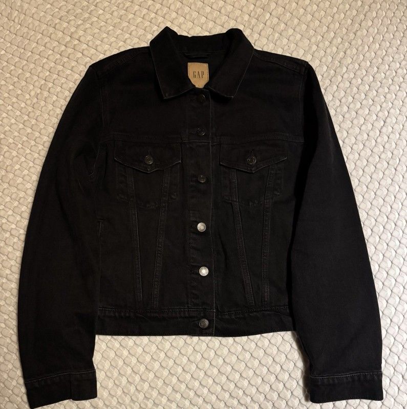 Gap Women’s Black Jean Jacket Size L In Excellent Condition