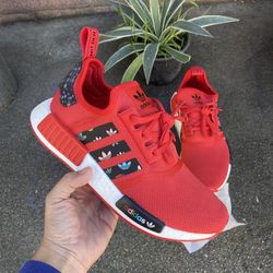 ADIDAS NMD AUTHENTIC 6,6.5,7 Men’s / Women’s 7.5,8,8.5 New