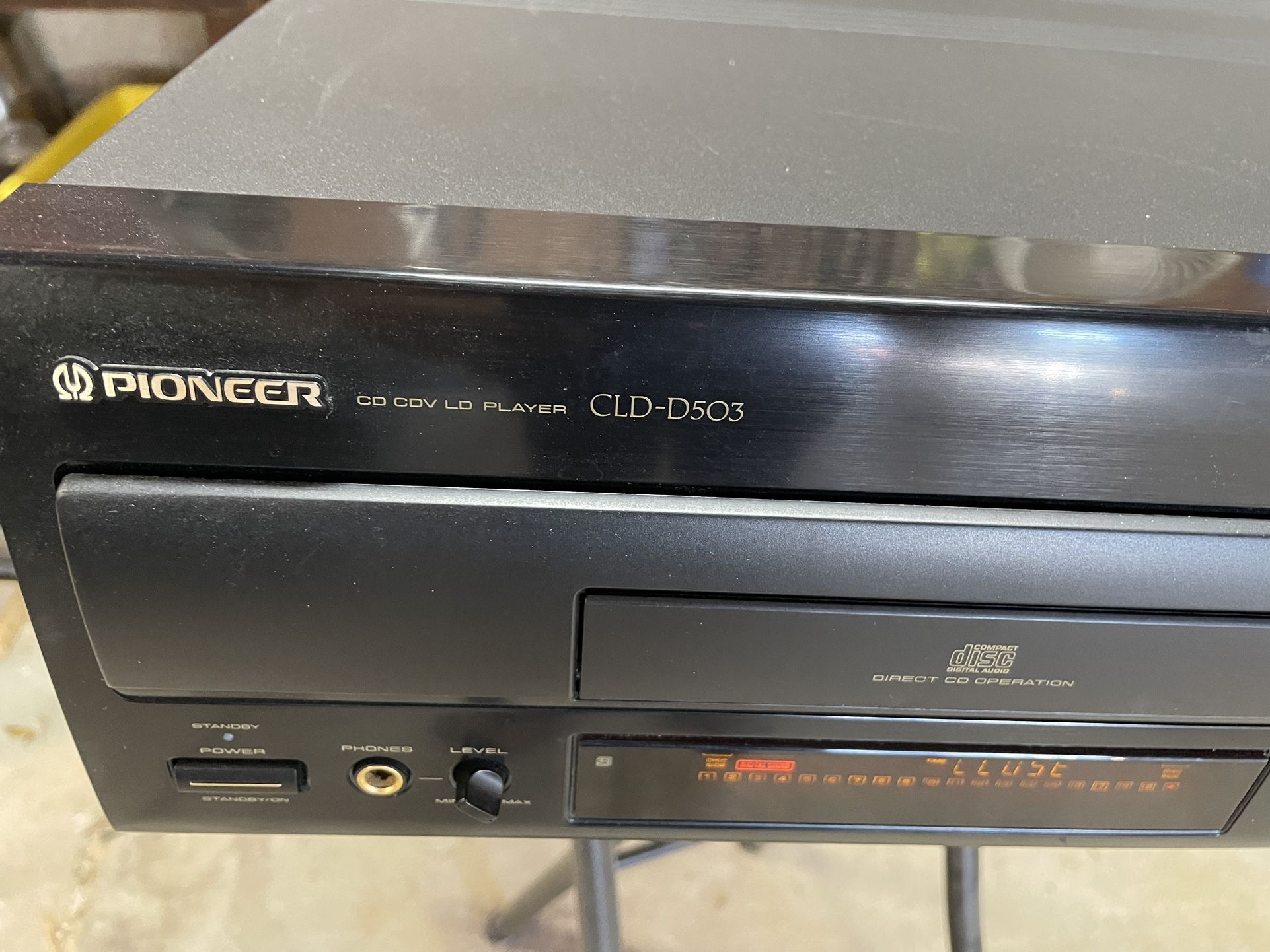 Pioneer CD CDV Laserdisc laser disk player CLD-D503
