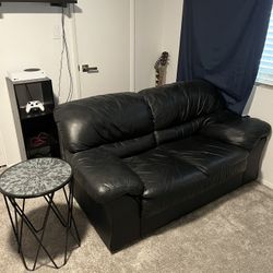 Black Leather Couch 