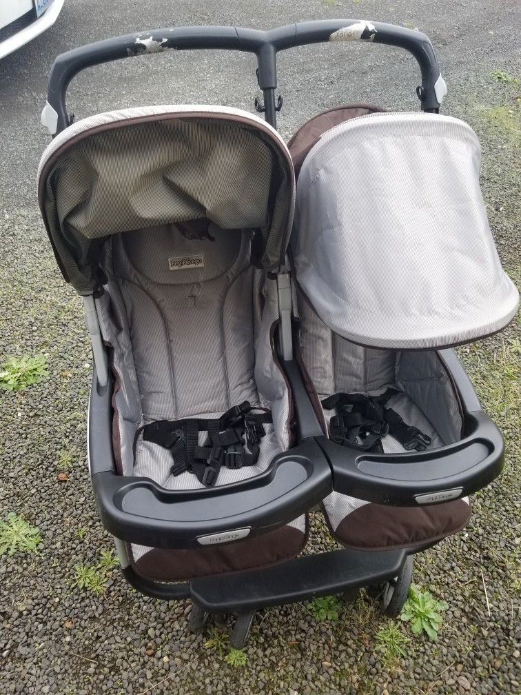 Peg-Perego Double Stroller Super Light Really " Fancy"