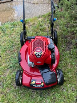 Toro self propelled lawn mower