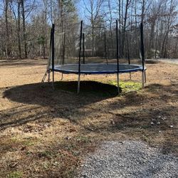 Trampoline 