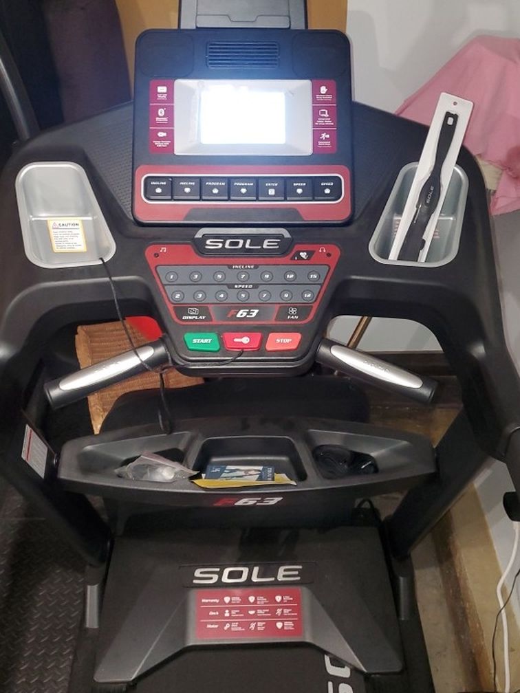 Sole F63 Tredmill