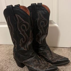 Women’s Cowgirl Boots 