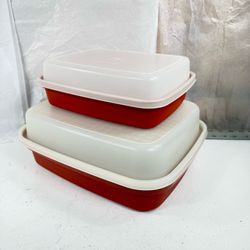 Tupperware Storage Container 1294-6 is the larger one 1518-6 is the smaller EXCELLENT CONDITION   Be sure to take a look at all the other items I have