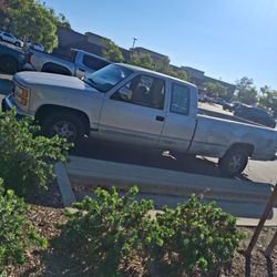 1994 GMC LONGBED WORK TRUCK JUST REGISTERED AND SMOGGED