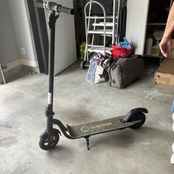 Scooter Unknown Brand Rode It A Few Months 24 Mph Top And 18m Range No Charger 