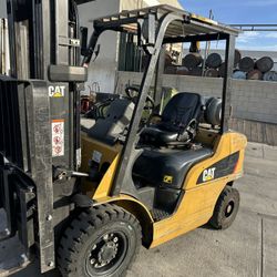Forklift 