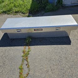 Lund Challenger Truck Toolbox