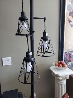 Black GETLEDEL FLOOR LAMP! 