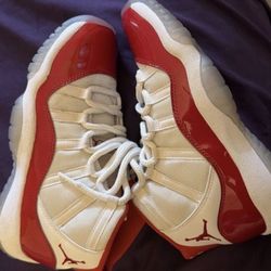 Jordan 11 Retro Cherrys 