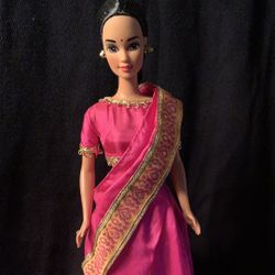 Barbie 1996 “ INDIAN” Barbie from Dolls Of The World, Mint,
