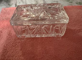 Elegant Clear Glass Trinket Box