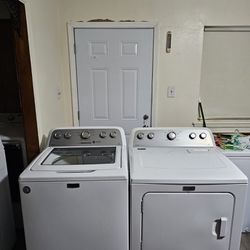 SET WASHER AND DRYER MAYTAG XL CAPACITY EXCELLENT CONDITION BOTH ELECTRIC LARGE CAPACITY HEAVY DUTY DELIVERY AVAILABLE WE DO REPAIRS 