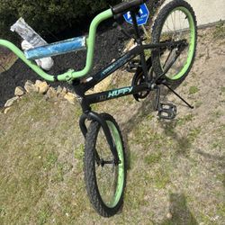 Boys 20in Huffy Bike ! 