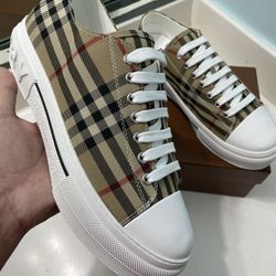 Burberry Checkered Low-Top Sneakers (Converse Style)