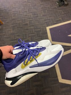 Running shoes