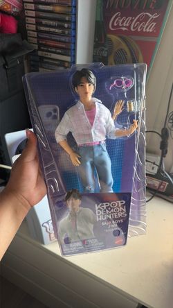 Jinu k pop demon hunters doll ( Mattel)