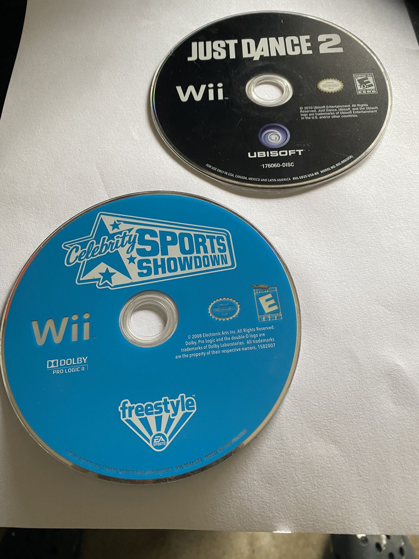 Just Dance 2 And Celebrity Sports Showdown For Wii