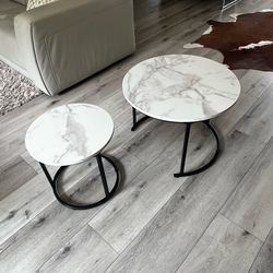 Round Nesting Coffee Table Side Table Set of 2 End Tables for Living Room Bedroom Balcony, White Faux Marble Wooden Table Accent Coffee Table with Bla