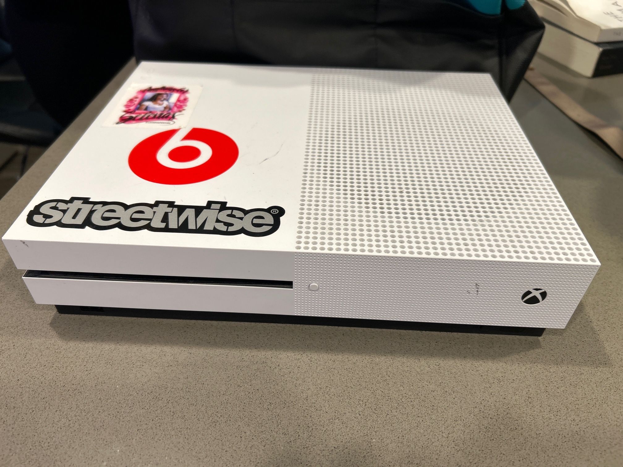 Xbox 1 Slim