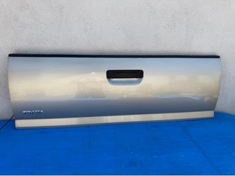 2005 - 2015 Toyota Tacoma Tailgate Brown  Complete OEM