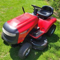 Poulan Pro 42" Riding Lawn Mower