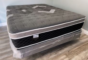 Full oasis thermal comfort Europillow top 12inch Matres Andboxspring !