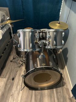 Tama chrome 5 piece adult set sticks included