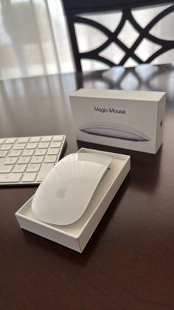 Apple Magic Keyboard & Mouse