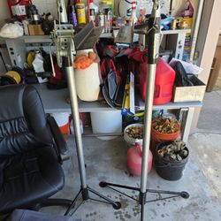 Tripod pulley system