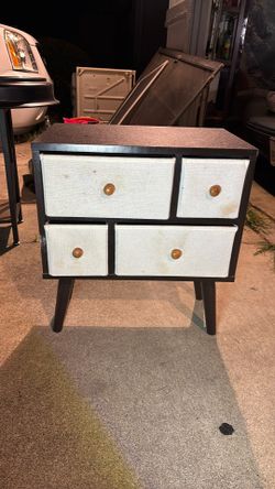 Dresser