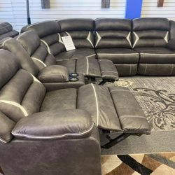LH 👉$39 Down Payment  For Financing 👉Kincord Midnight Gray Leather Power Reclining Sectional Couch 