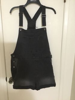Women’s Jumper suit, No boundaries XL 15-17 Jean shorts