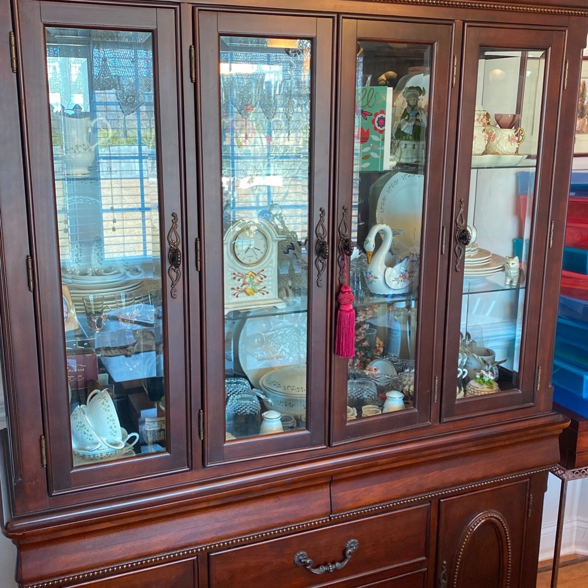 China Cabinet 2 Piece