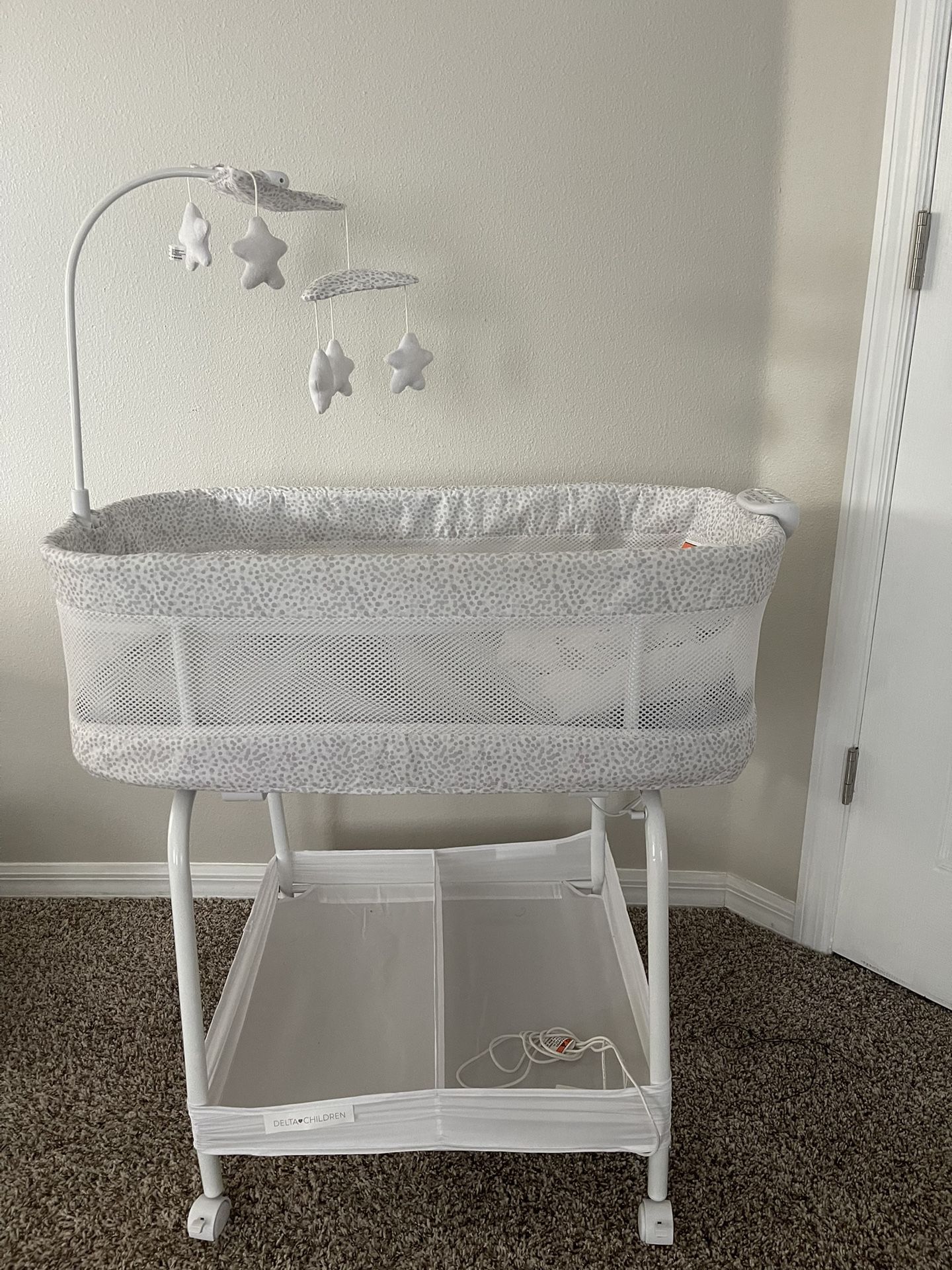 Delta Children Rocking Bassinet 