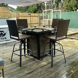 Fire Table with 4 Chairs
